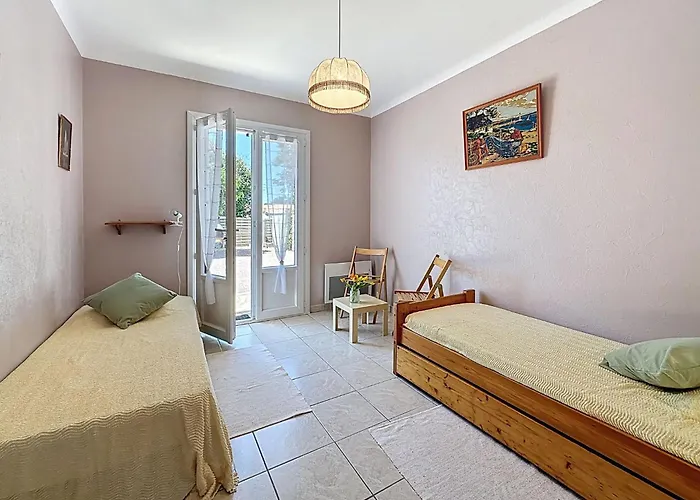 Ryff By Interhome * Saint-Michel-Chef-Chef